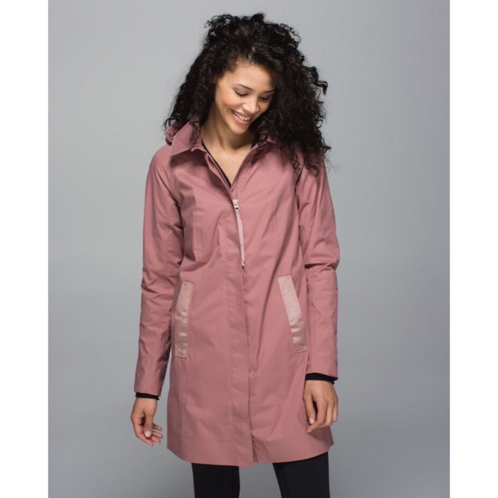 NWOT Lululemon Rain On Jacket in Barkberry
